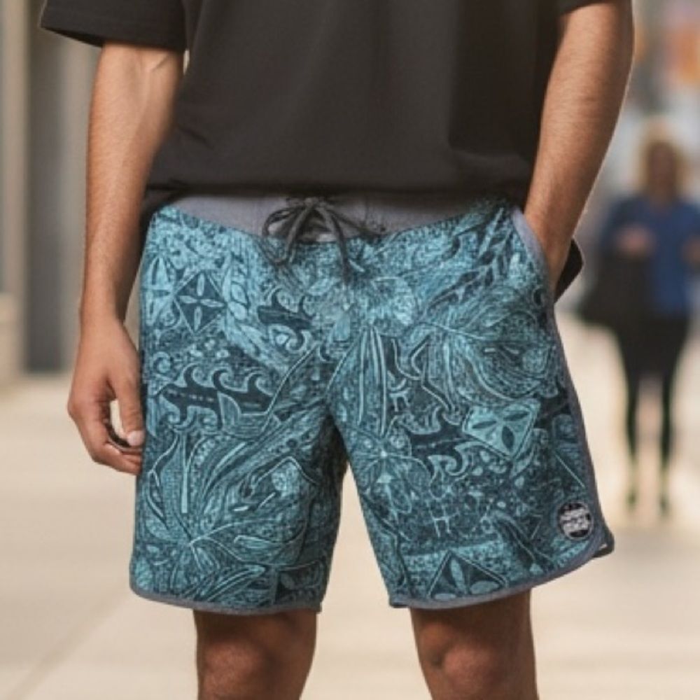 North Shore Blue Tribal Print Board Shorts Men’s Size 40 Surf Swim Trunks Pocket